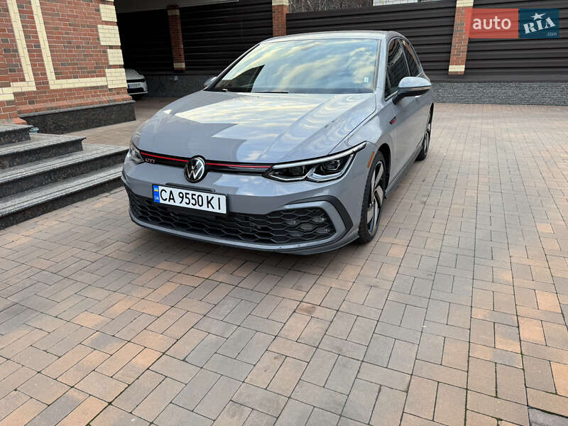 Volkswagen Golf gti (2024)