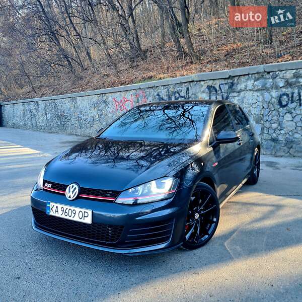 Volkswagen Golf gti (2016)