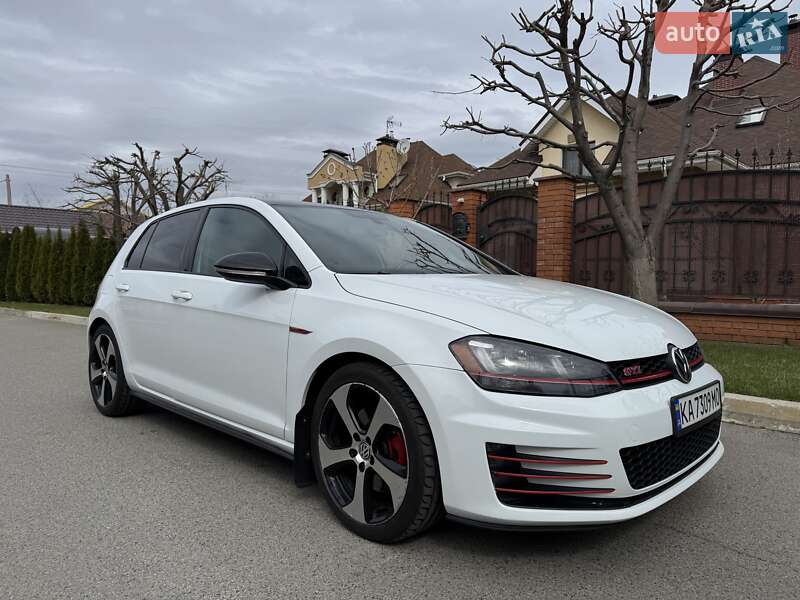 Volkswagen Golf gti (2014)