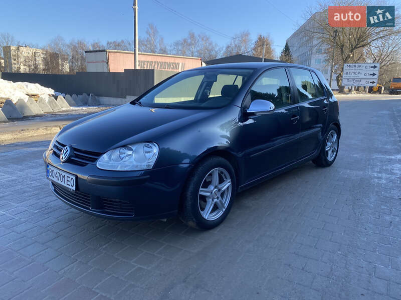 Volkswagen Golf (2004)