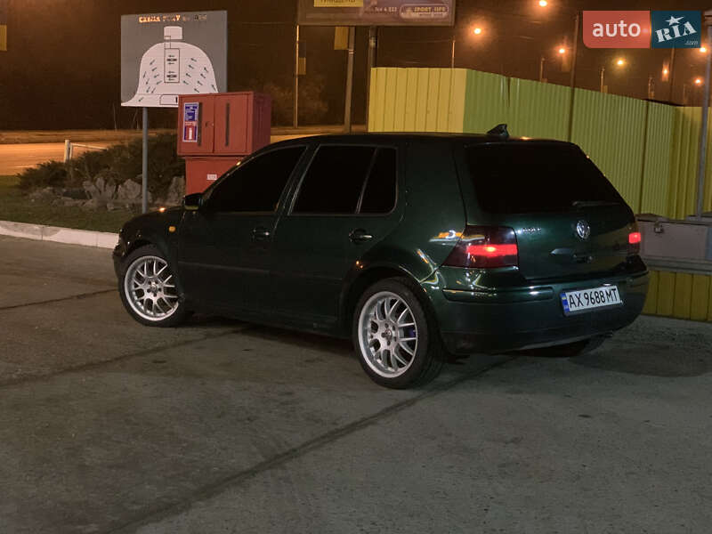 Volkswagen Golf (1999)