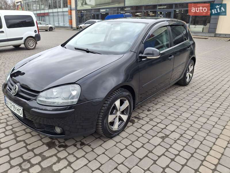 Volkswagen Golf (2004)