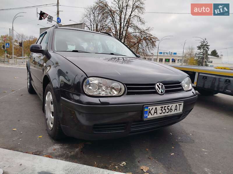 Volkswagen Golf (2001)