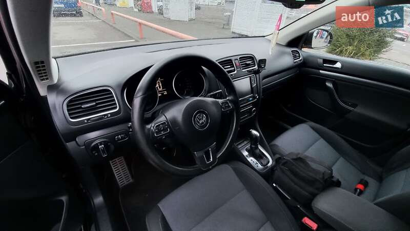 Volkswagen Golf (2011)