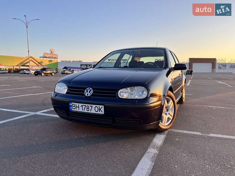 Volkswagen Golf (1999)