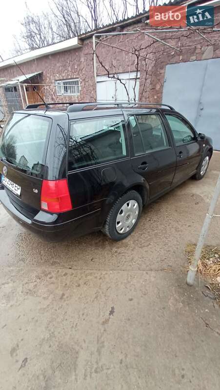 Volkswagen Golf (2001)