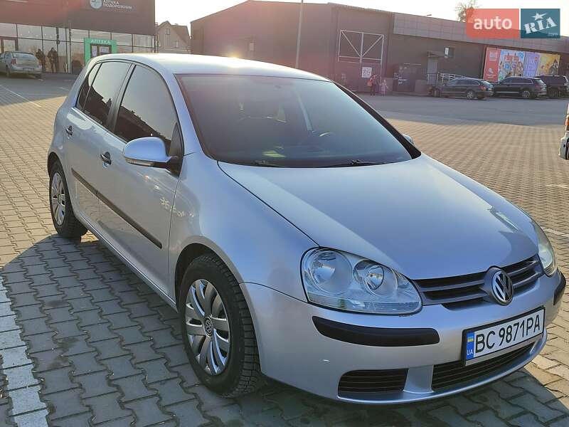 Volkswagen Golf (2005)