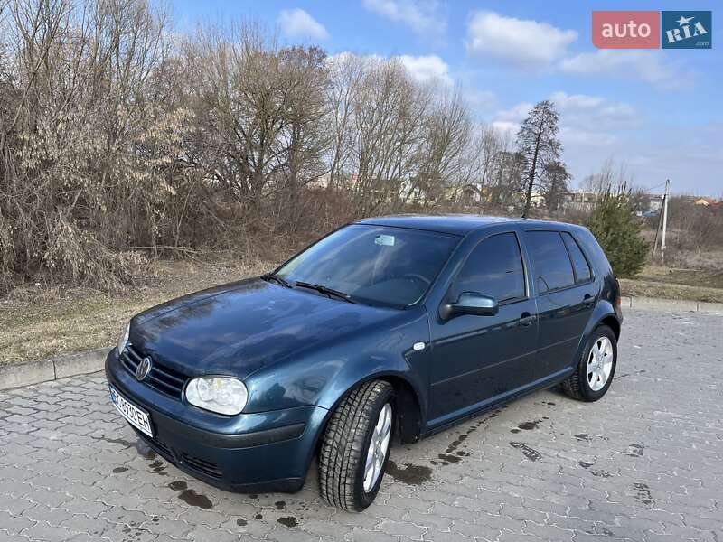 Volkswagen Golf (2001)