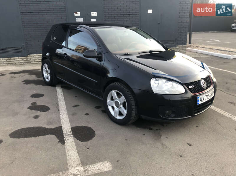 Volkswagen Golf (2005)