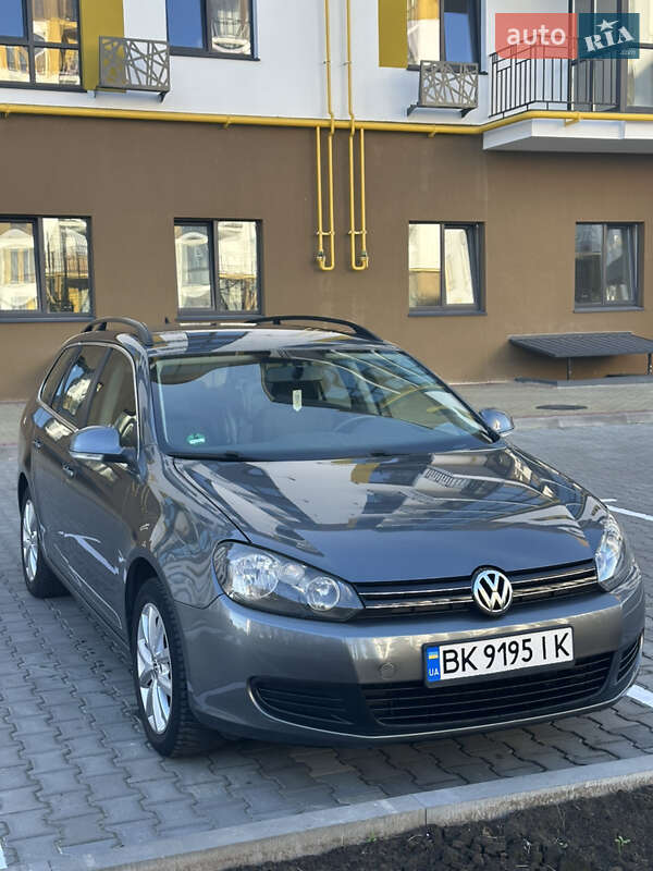 Volkswagen Golf (2012)