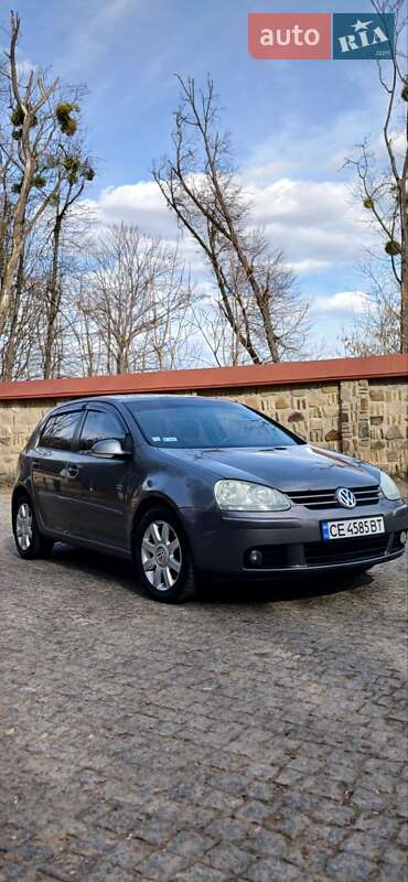 Volkswagen Golf (2005)