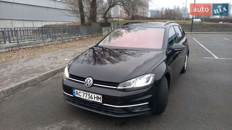 Volkswagen Golf (2020)
