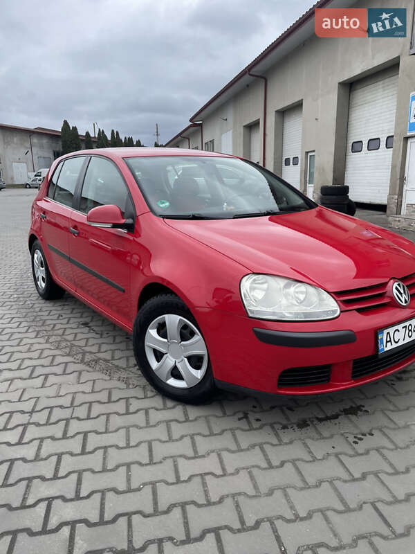 Volkswagen Golf (2005)