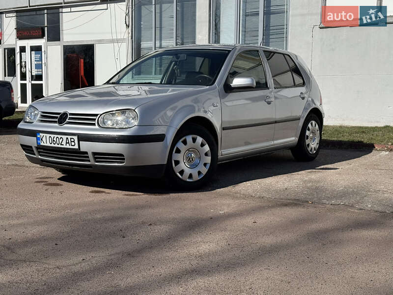 Volkswagen Golf (2000)