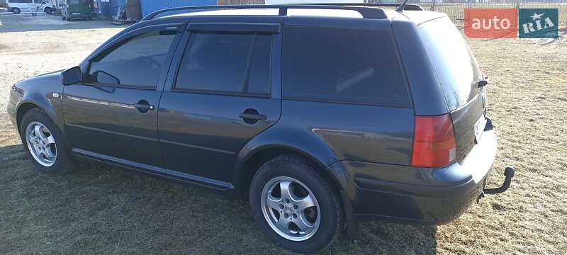 Volkswagen Golf (2005)