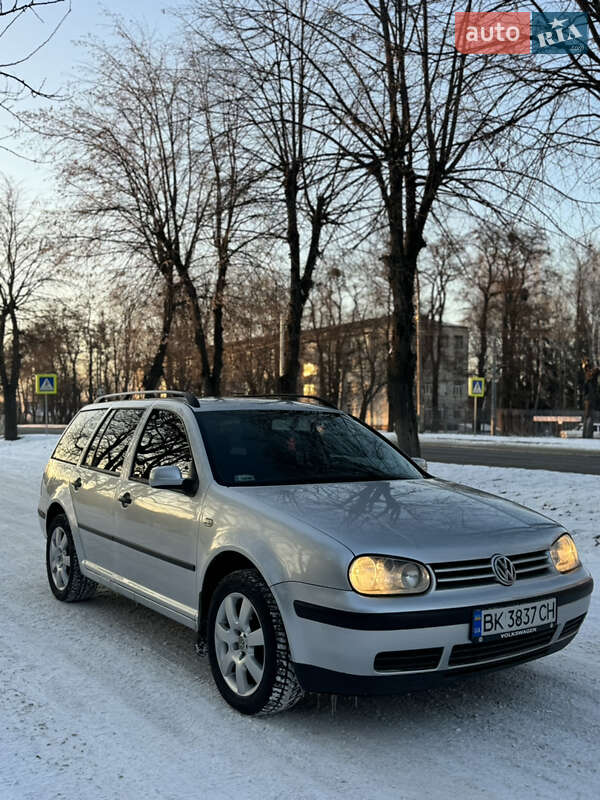 Volkswagen Golf (1999)