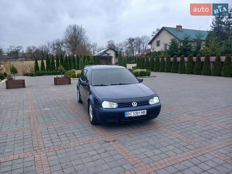 Volkswagen Golf (2002)