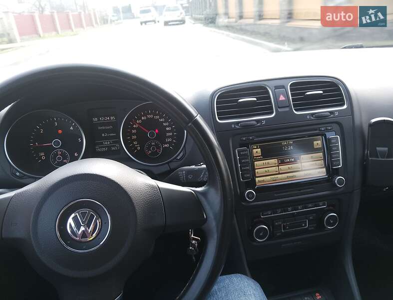 Volkswagen Golf (2011)