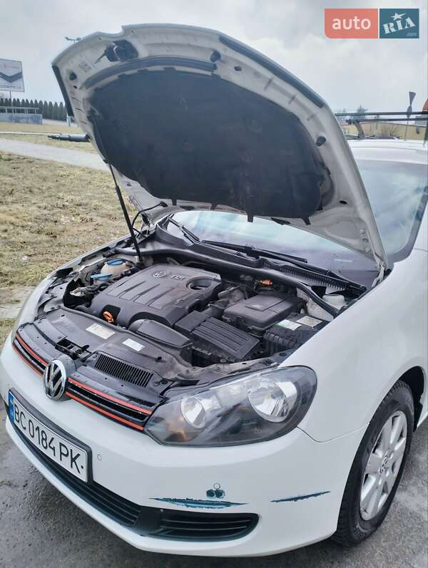 Volkswagen Golf (2012)