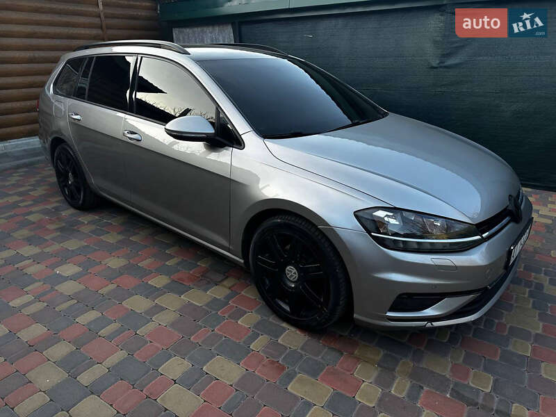 Volkswagen Golf (2018)
