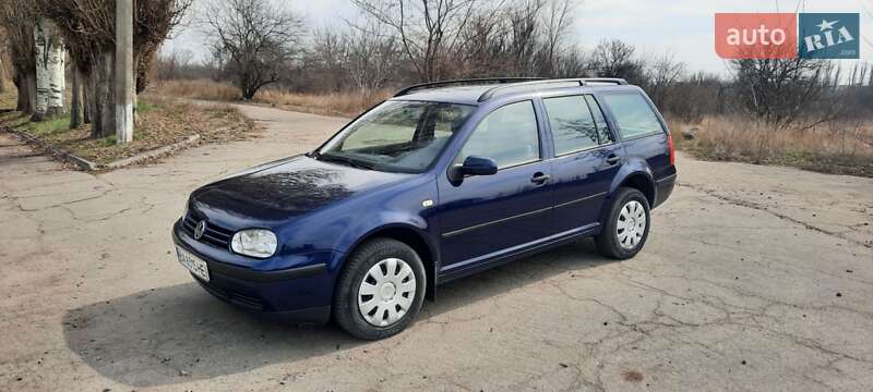 Volkswagen Golf (2003)