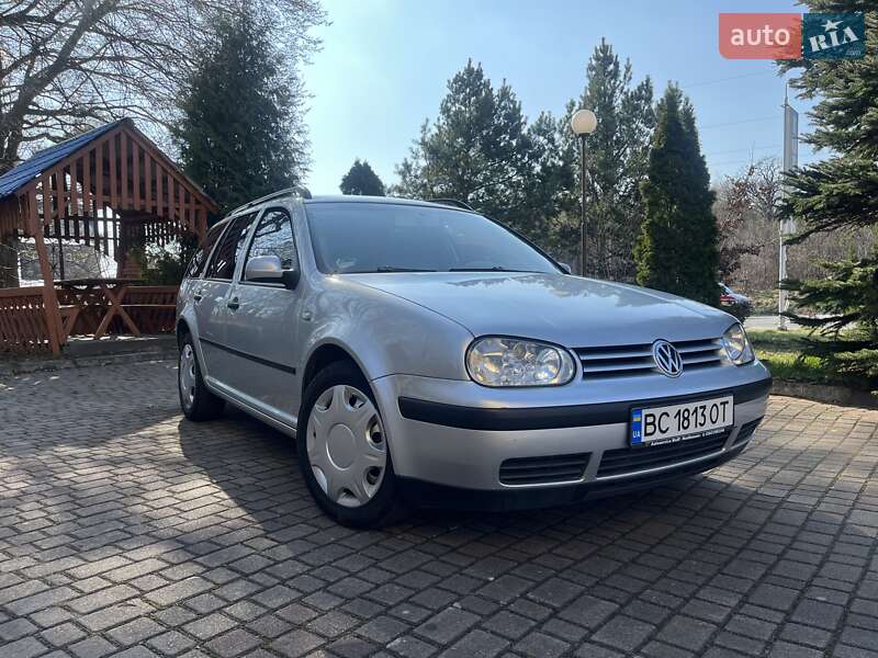 Volkswagen Golf (2003)