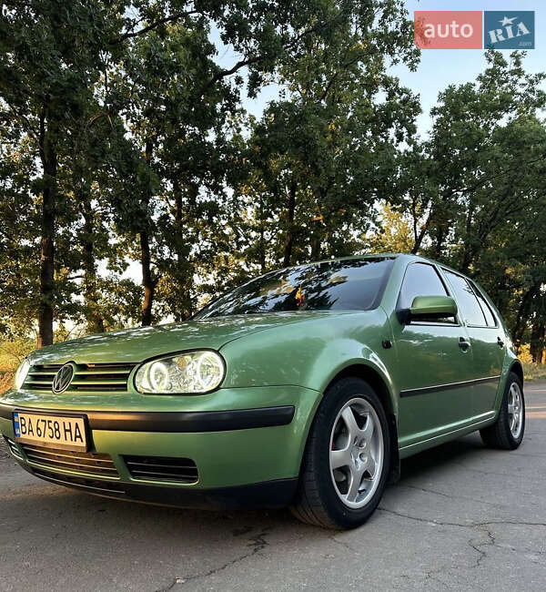 Volkswagen Golf (1999)
