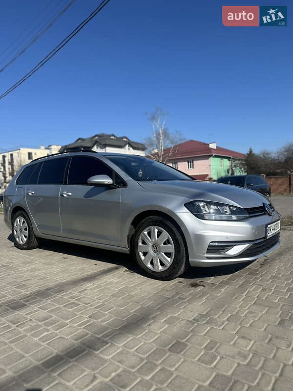 Volkswagen Golf (2016)