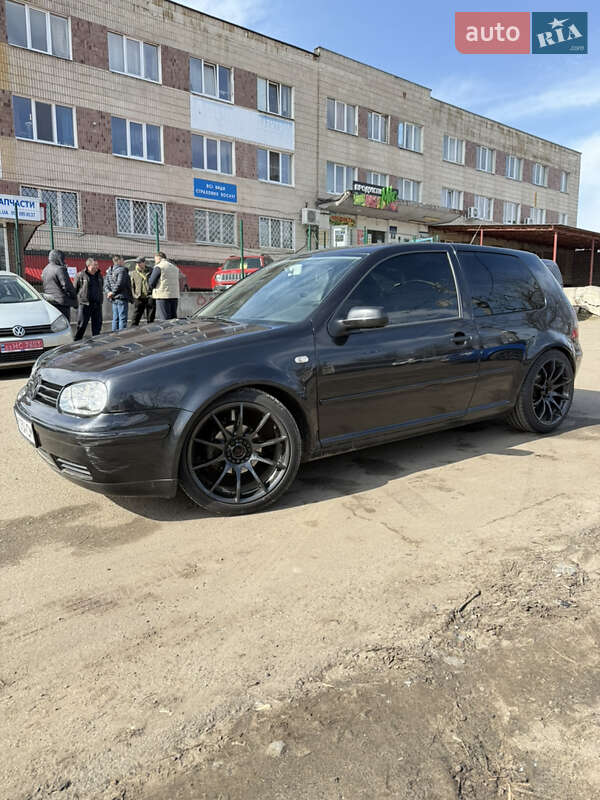 Volkswagen Golf (2000)