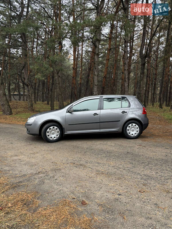 Volkswagen Golf (2008)