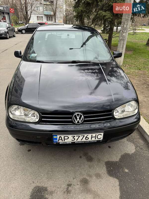 Volkswagen Golf (2001)