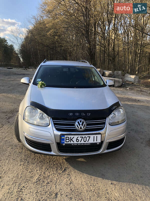 Volkswagen Golf (2008)