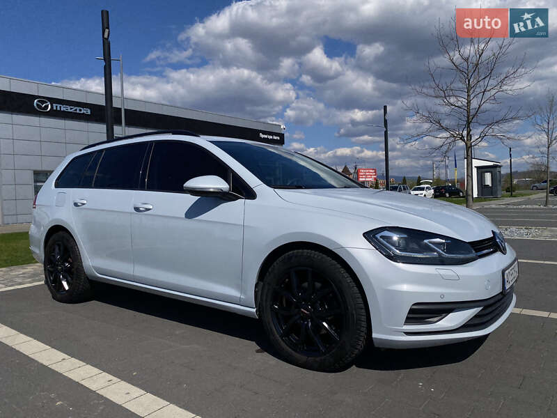 Volkswagen Golf (2017)