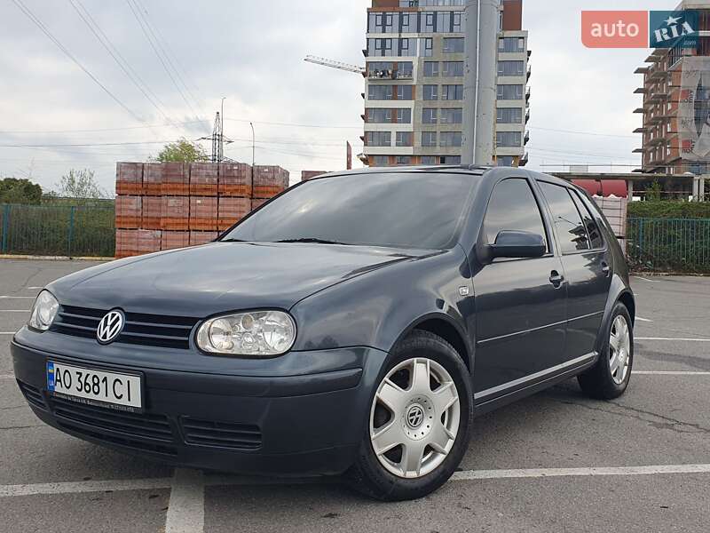 Volkswagen Golf (2001)