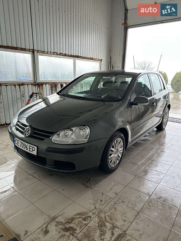 Volkswagen Golf (2003)