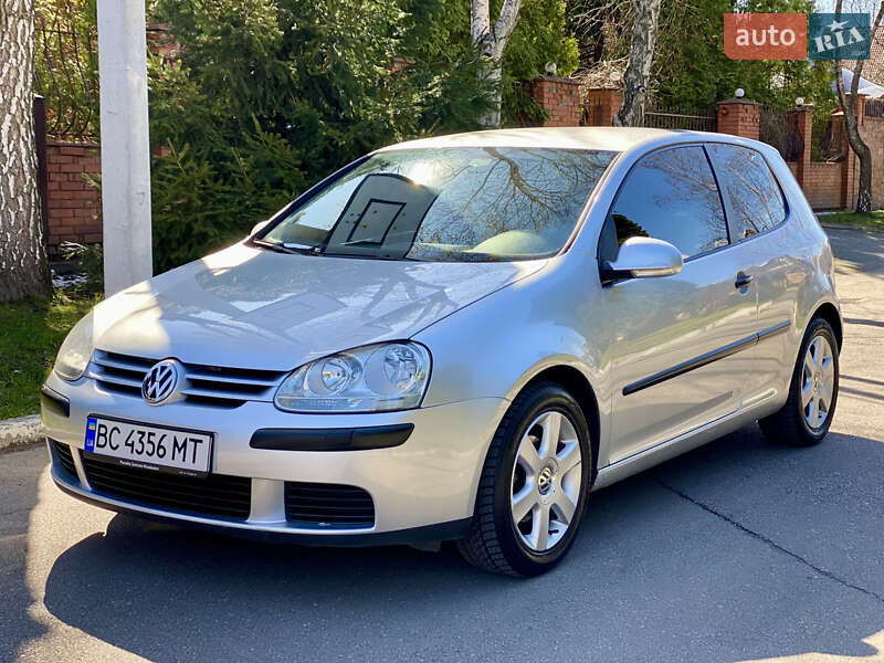 Volkswagen Golf (2005)