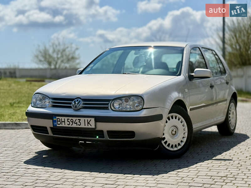 Volkswagen Golf (2000)