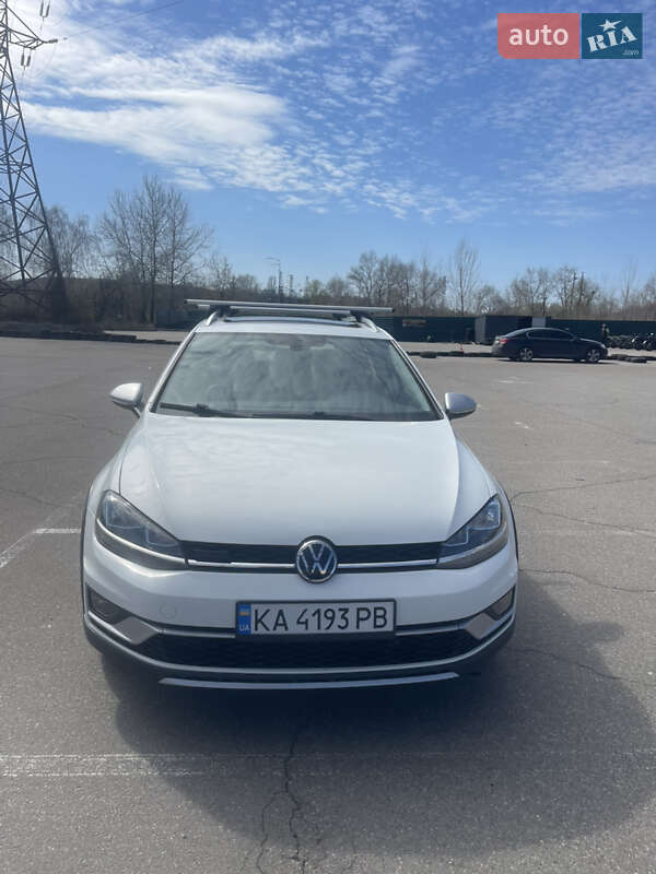 Volkswagen Golf (2018)