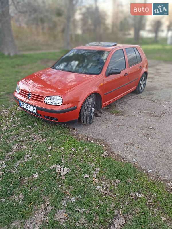 Volkswagen Golf (1998)