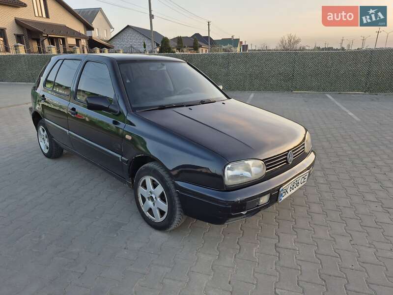 Volkswagen Golf (1997)
