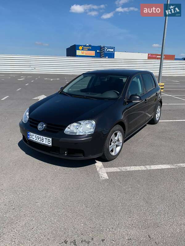Volkswagen Golf (2004)