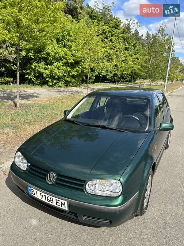 Volkswagen Golf (1998)