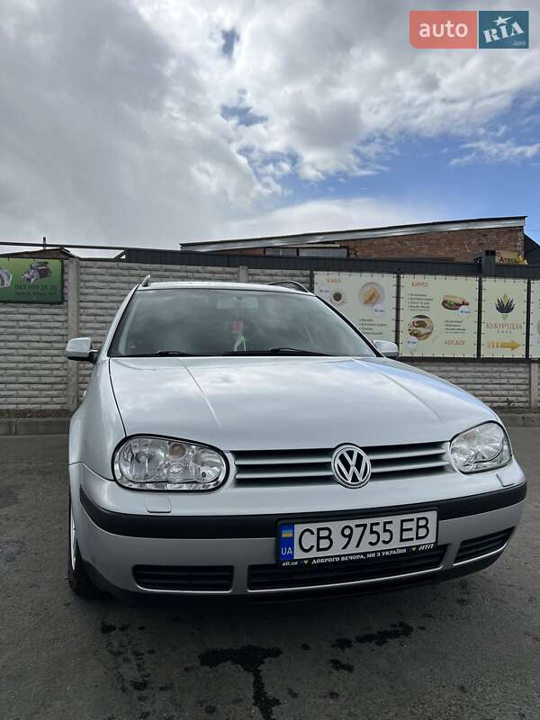 Volkswagen Golf (2002)
