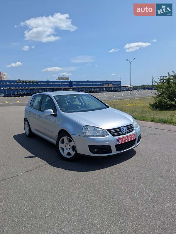 Volkswagen Golf (2006)
