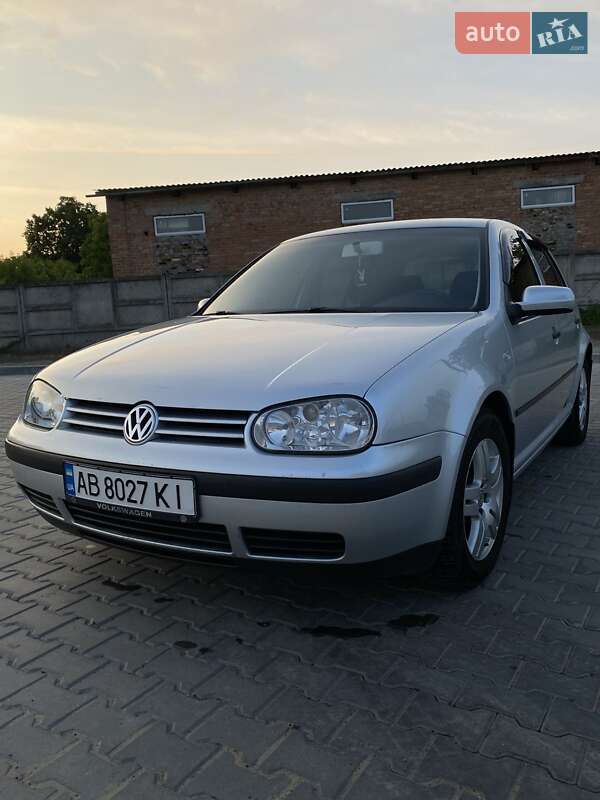 Volkswagen Golf (2001)