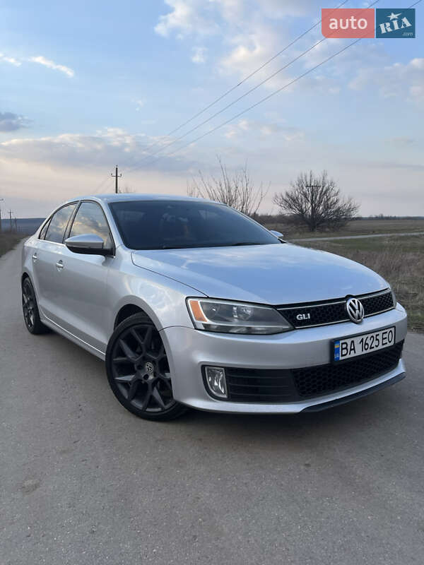 Volkswagen Jetta (2013)
