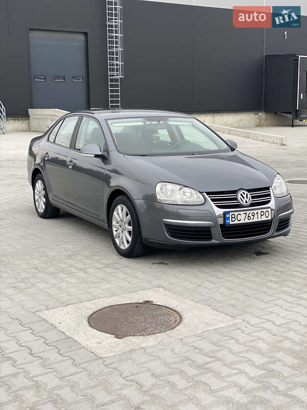 Volkswagen Jetta (2007)