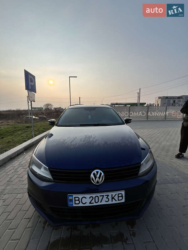 Volkswagen Jetta (2014)