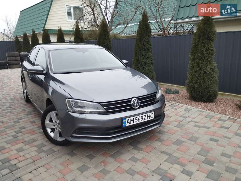 Volkswagen Jetta (2016)