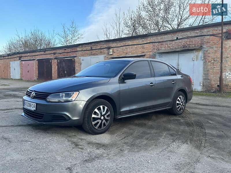 Volkswagen Jetta (2014)